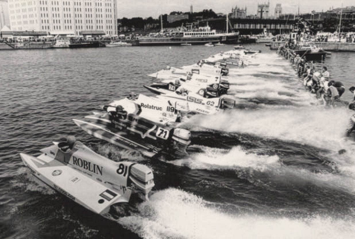 Speedboat racing on Bristol harborside